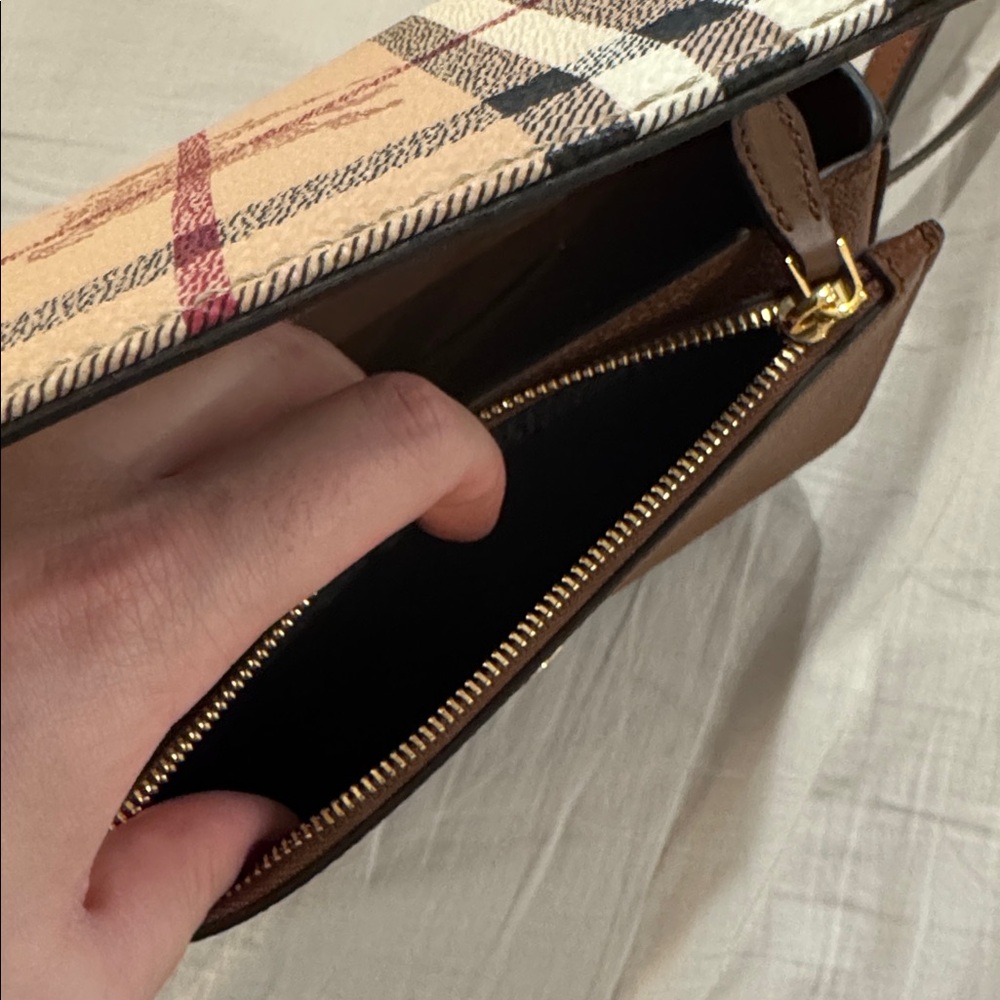 Burberry Crossbody Bag - Picture 6 of 11